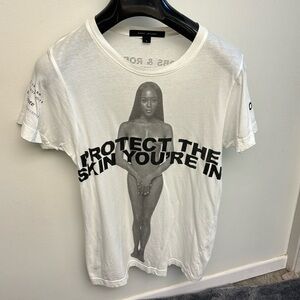 Rare vintage late 1990s Marc Jacob’s. Naomi protect the skin your in small